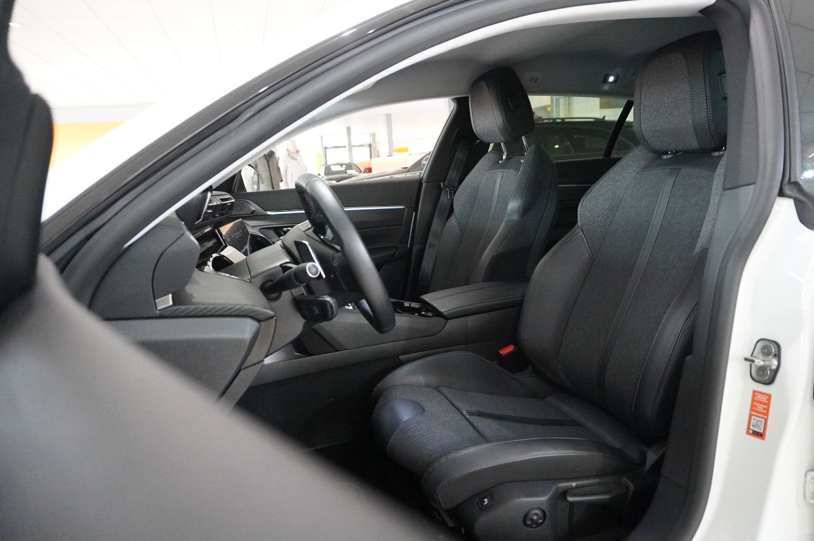 Peugeot 508 SW 1.2T ALLURE PACK - Samsaru's Car Outlet