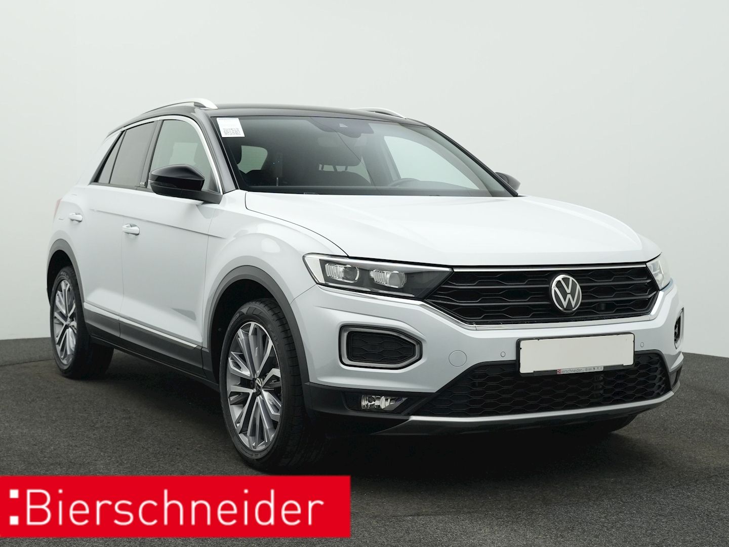 Volkswagen T-Roc 1.5 TSI Active - Samsaru's Car Outlet