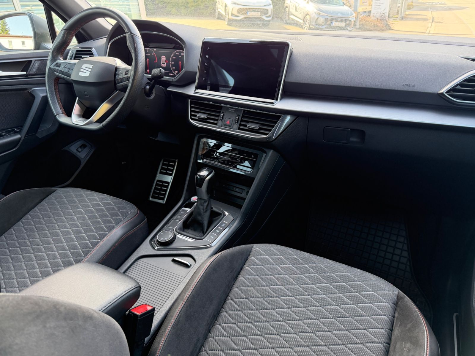 Seat Tarraco FR 4Drive NAVI/LED/AHK/1.Hd/7Si.