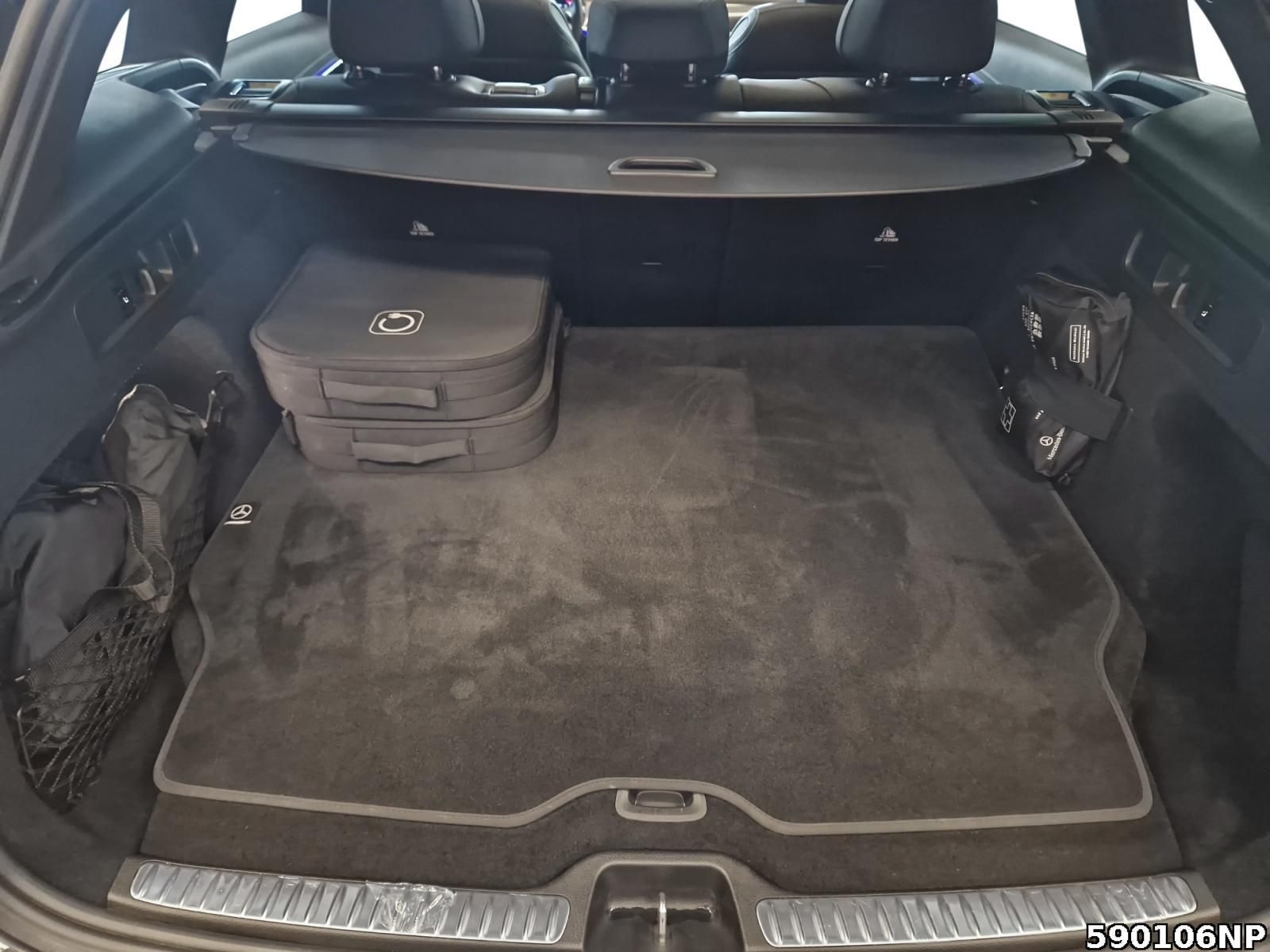 Mercedes-Benz GLC 300 e 4M AMG  Night Pano AHK Memory DISTRON