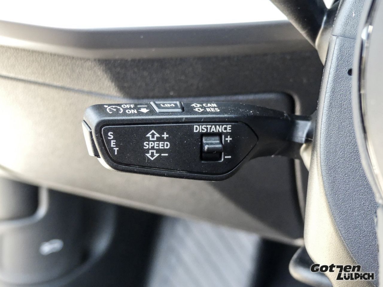 Audi A3 Sportback 35 TFSI S line - Samsaru's Car Outlet