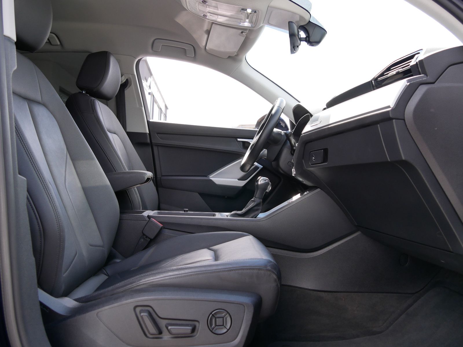 Audi Q3 Sportback 45 TFSI quattro - Samsaru's Car Outlet