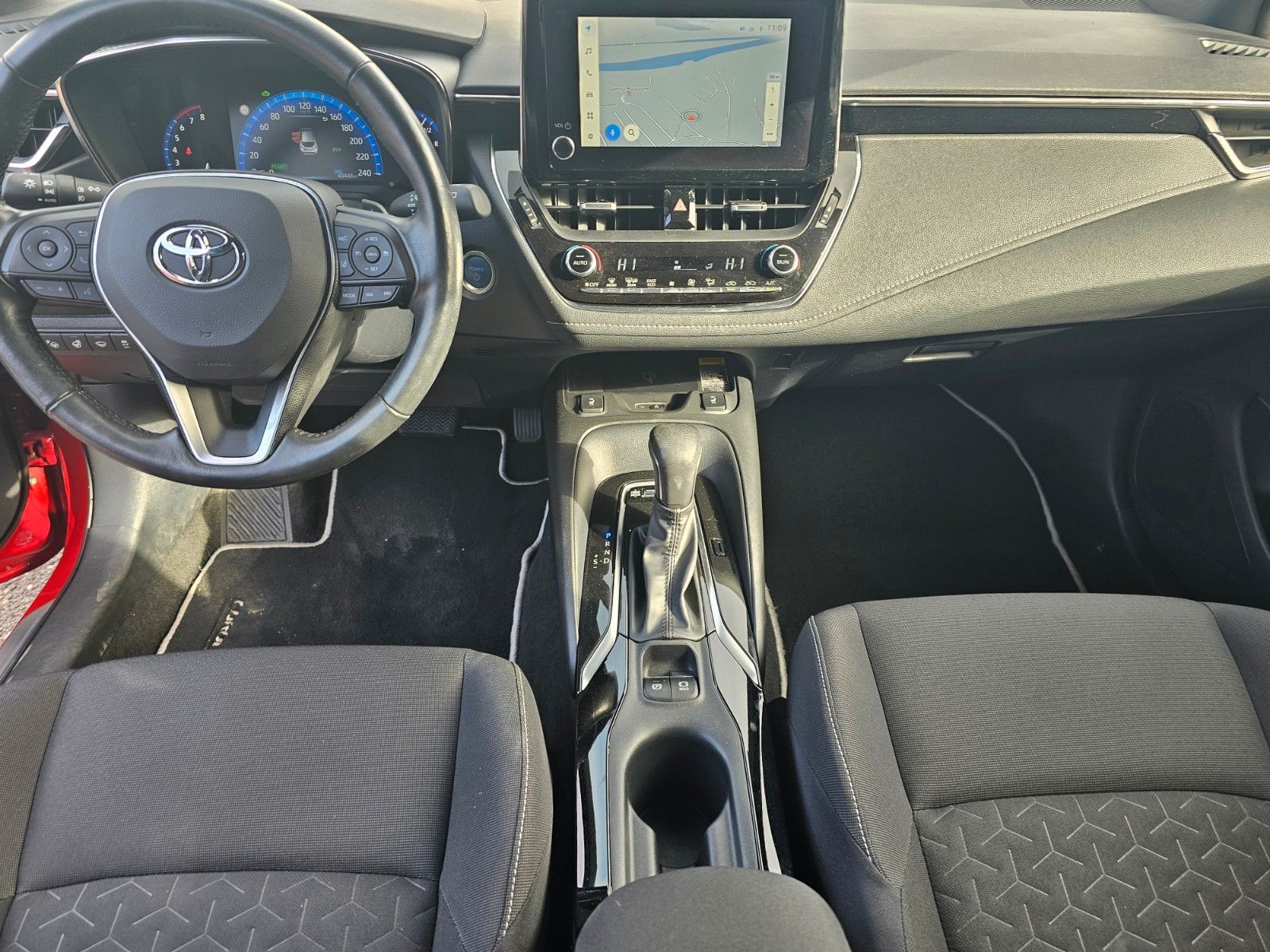 Toyota Corolla Hybrid Team D BI-LED Kamera Navi 135 KW