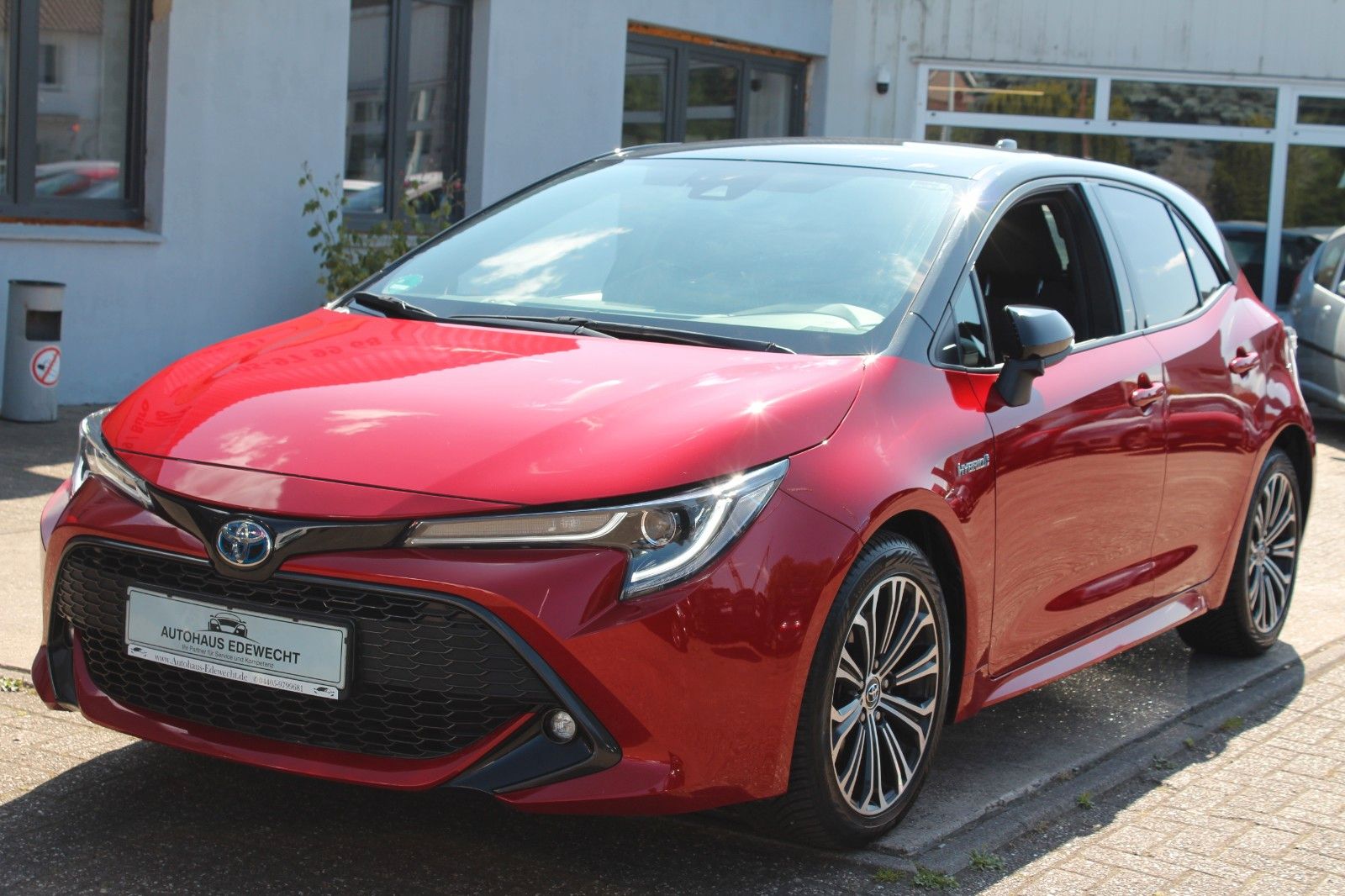 Toyota Corolla Hybrid Club - Samsaru's Car Outlet