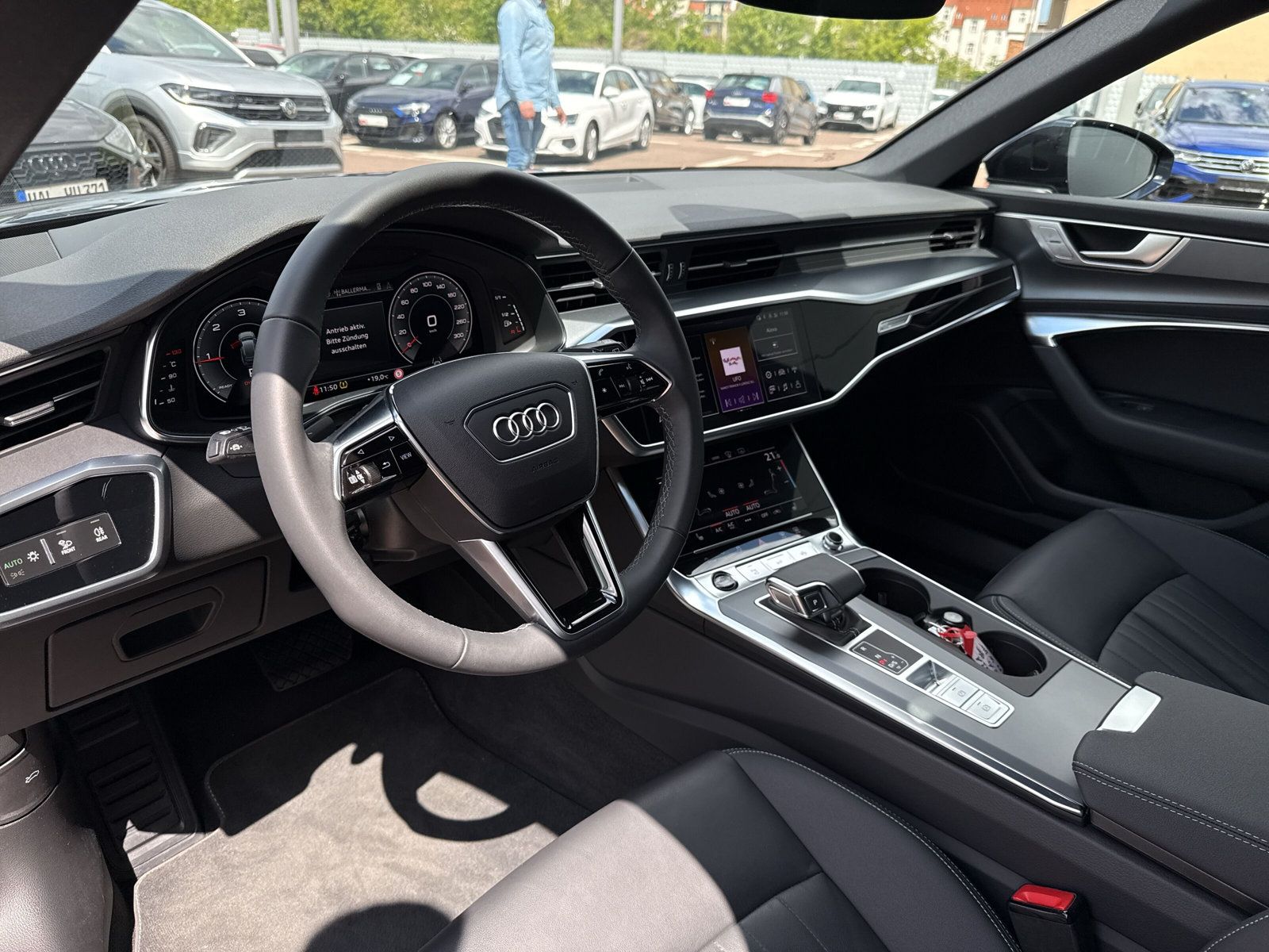 Audi A6 Avant 40 TDI S line - Samsaru's Car Outlet