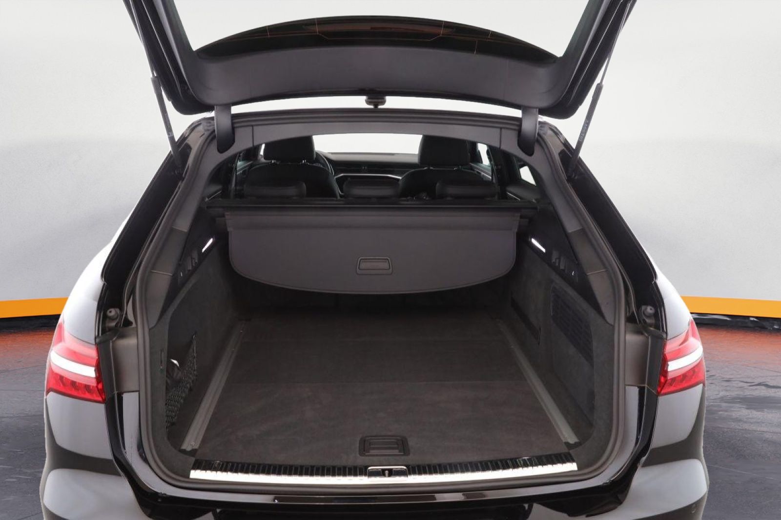 Audi A6 Avant 40 TDI quattro S tronic - Samsaru's Car Outlet