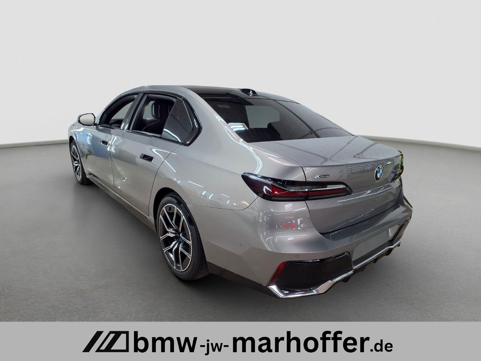 BMW 740 d xDrive MSport 21 Zoll Standhzg iCONIC