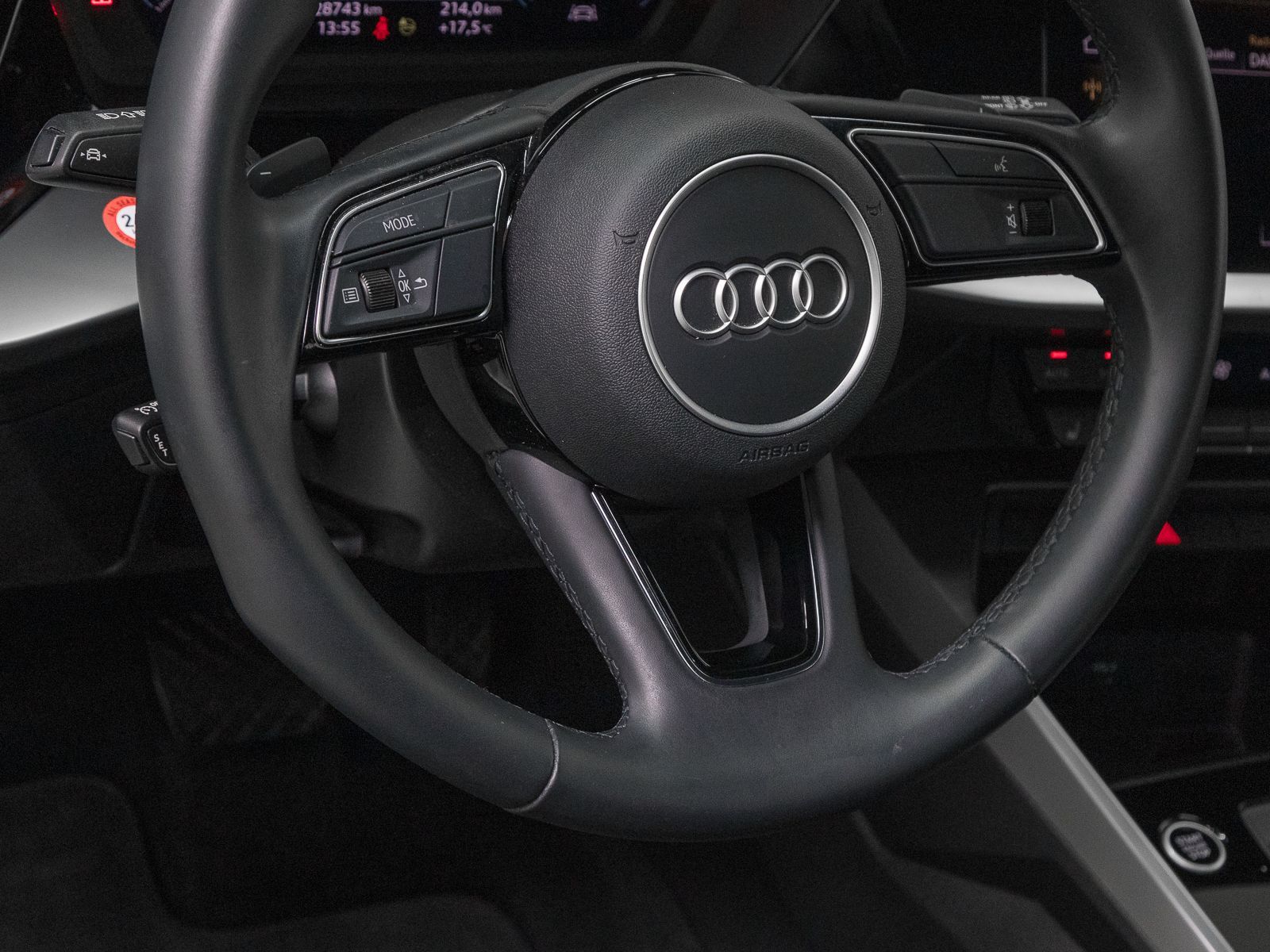 Audi A3 Sportback 30 TDI ADVANCED - Samsaru's Car Outlet