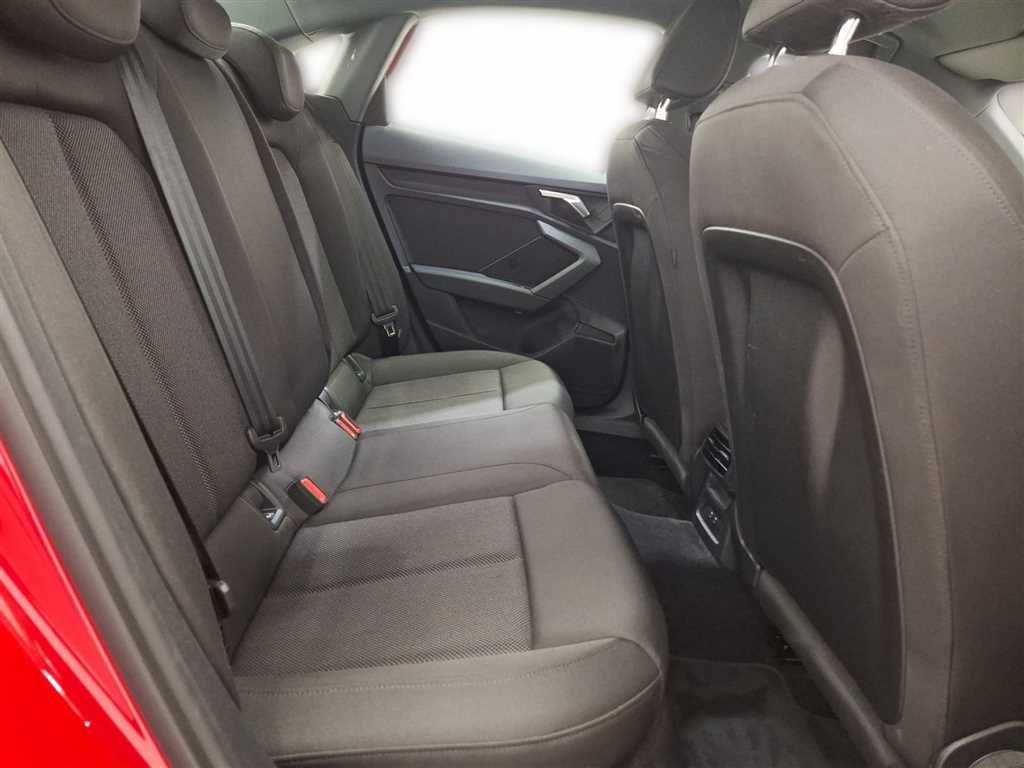 Audi A3 advanced 35 2.0 TFSI S-tronic MMI Standhz AHK