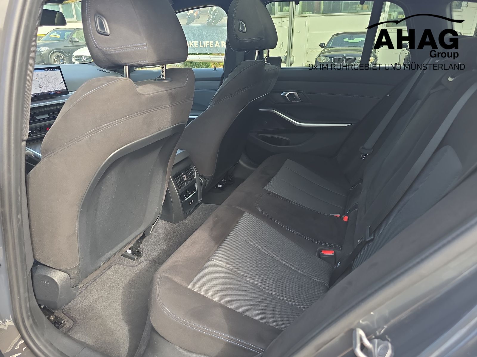 BMW 320i Tour. M Sport ACC HUD 360° Pano HiFi