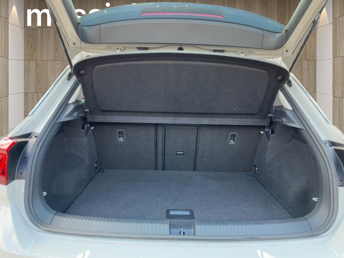 Volkswagen T-Roc 1.0 TSI Style - Samsaru's Car Outlet