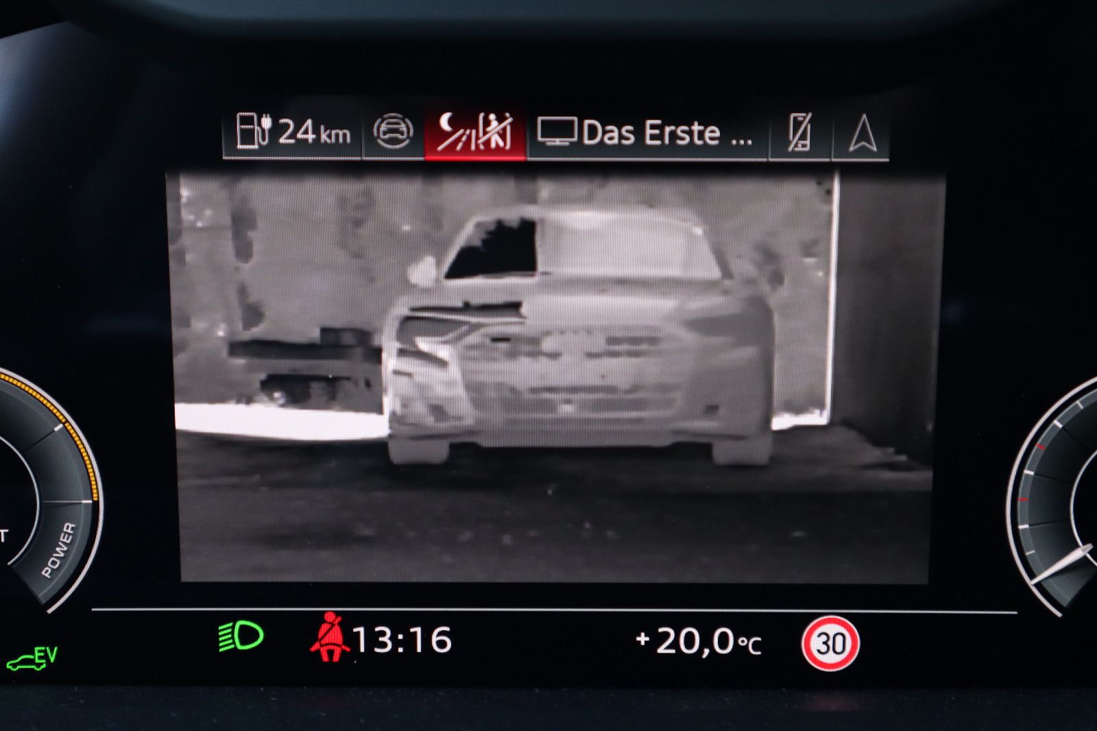 Audi A8L 60 TFSI e lang exclusive S-Line - Samsaru's Car Outlet