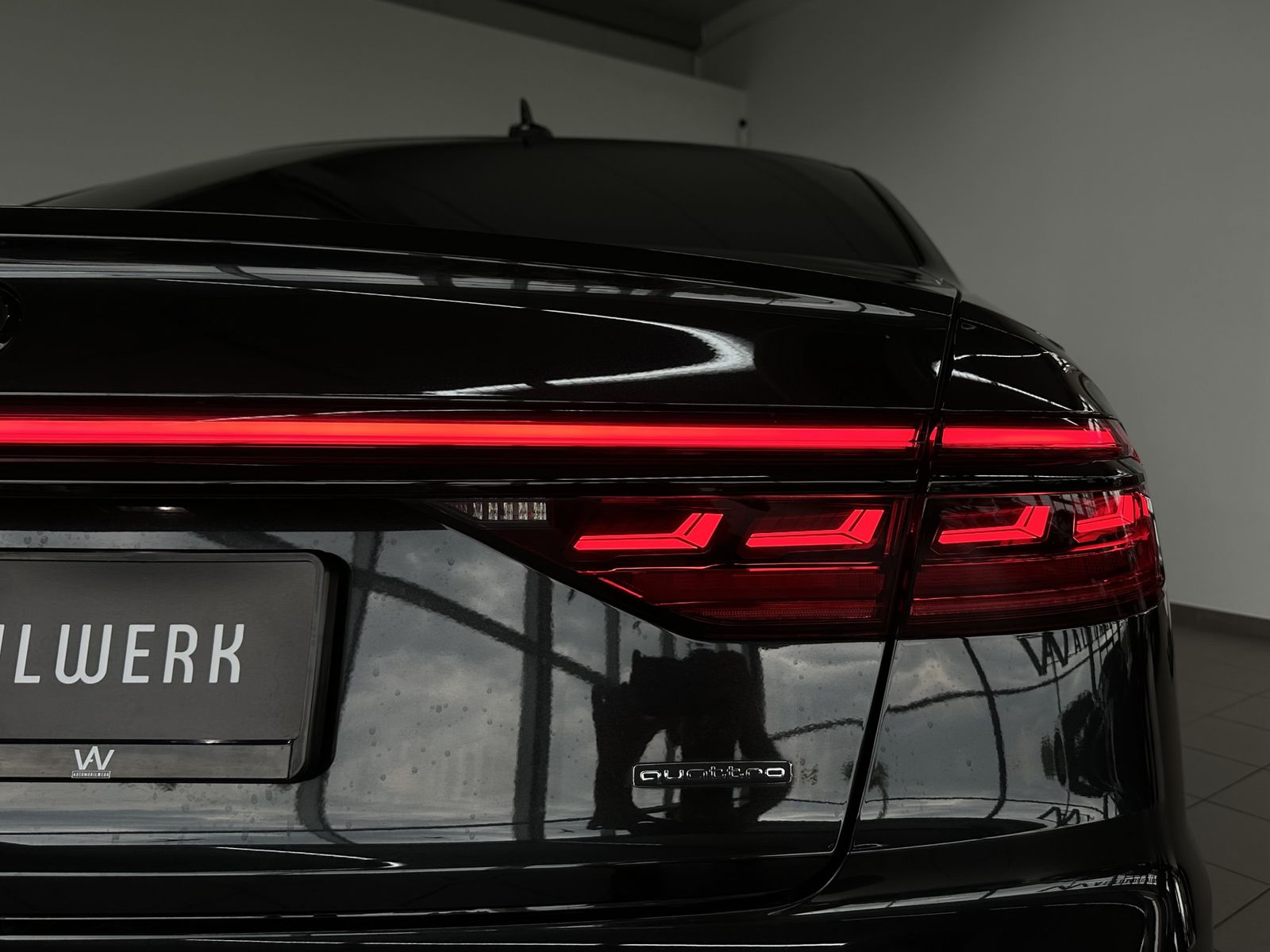 Audi A8 60 TDI L S-Line - Samsaru's Car Outlet