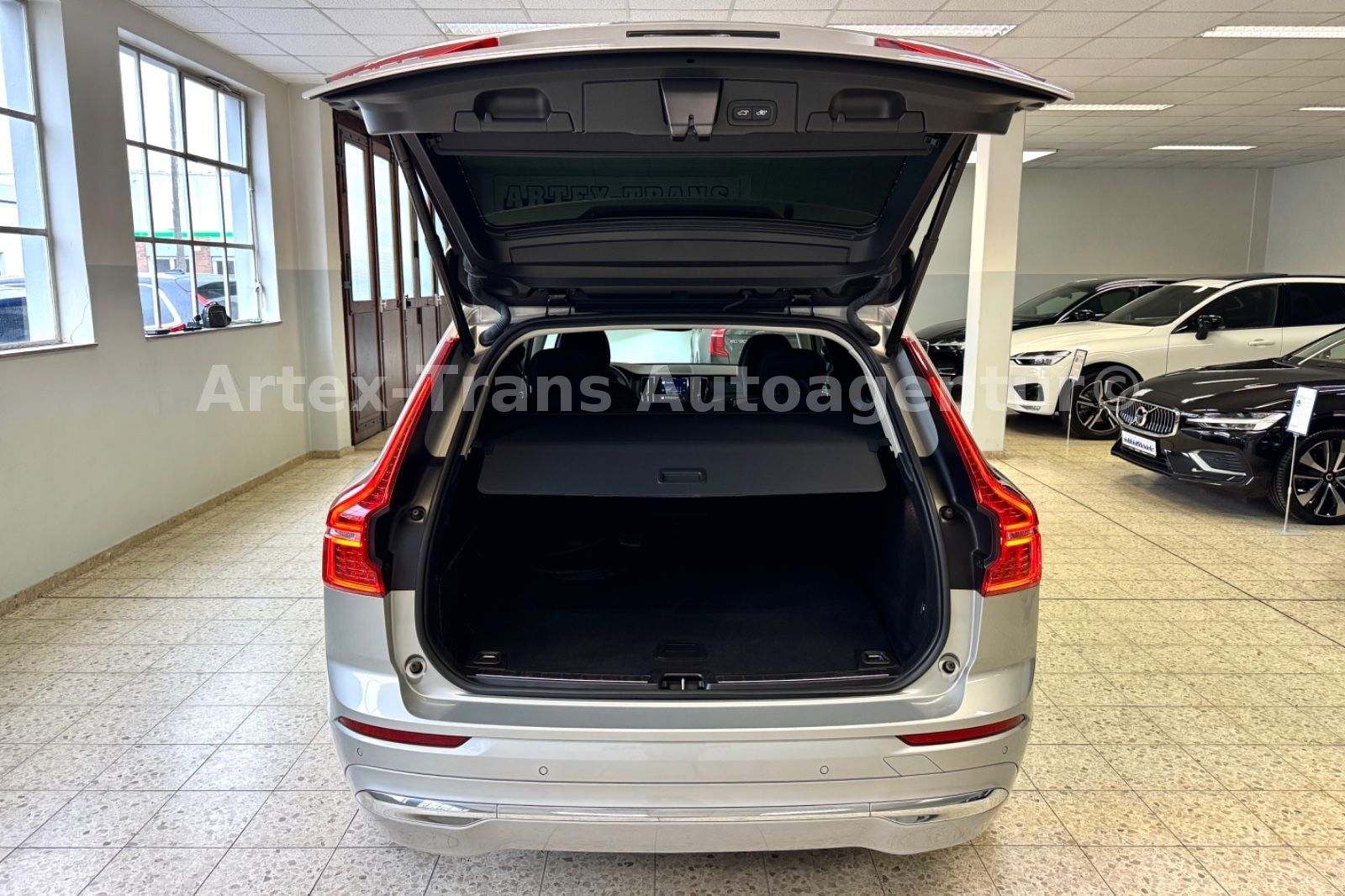 Volvo XC60 Inscription AWD/NAV/SHZ/PANO/KAMERA/AHK/H&K