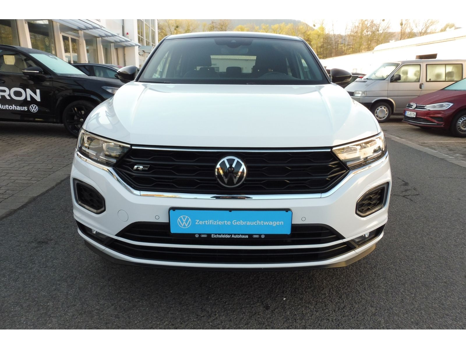 Volkswagen T-ROC Sport 1.5 TSI - Samsaru's Car Outlet