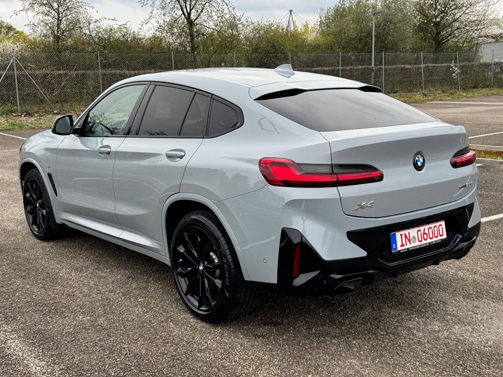 BMW X4 xDrive30d*M Sport*Laserlicht*HUD*AHK*SHZ*Kam.