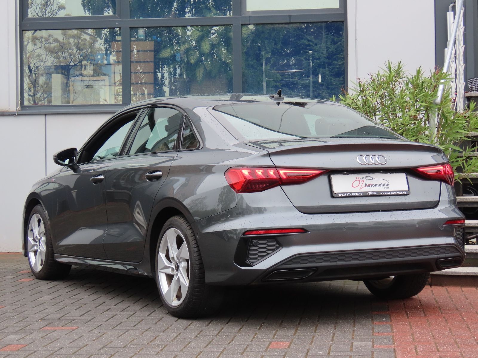 Audi A3 Limousine 35 TFSI S line Leder Ambiente