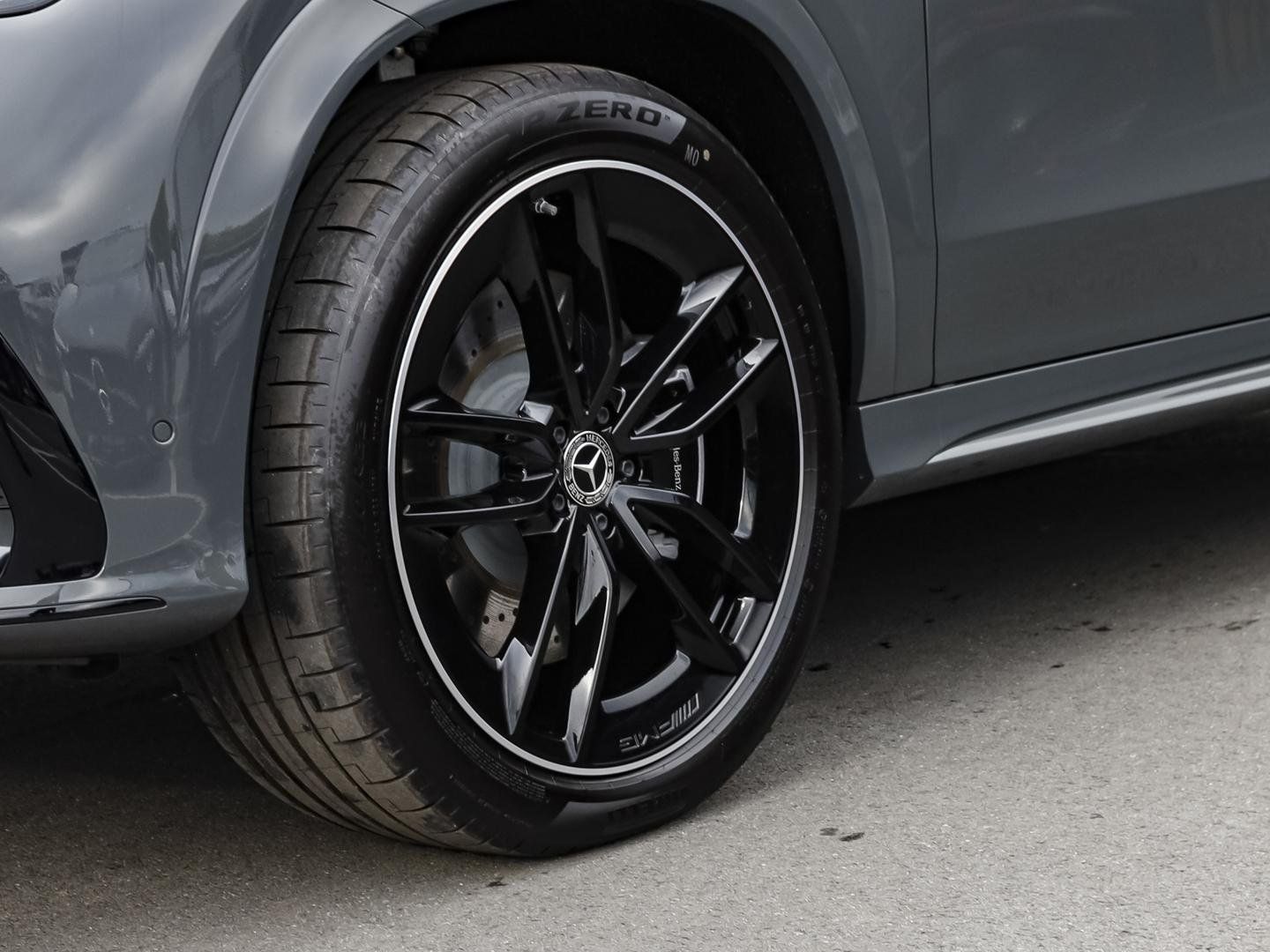 Mercedes-Benz GLE 450 4M AMG Distronic Mulitbeam Panorama AHK