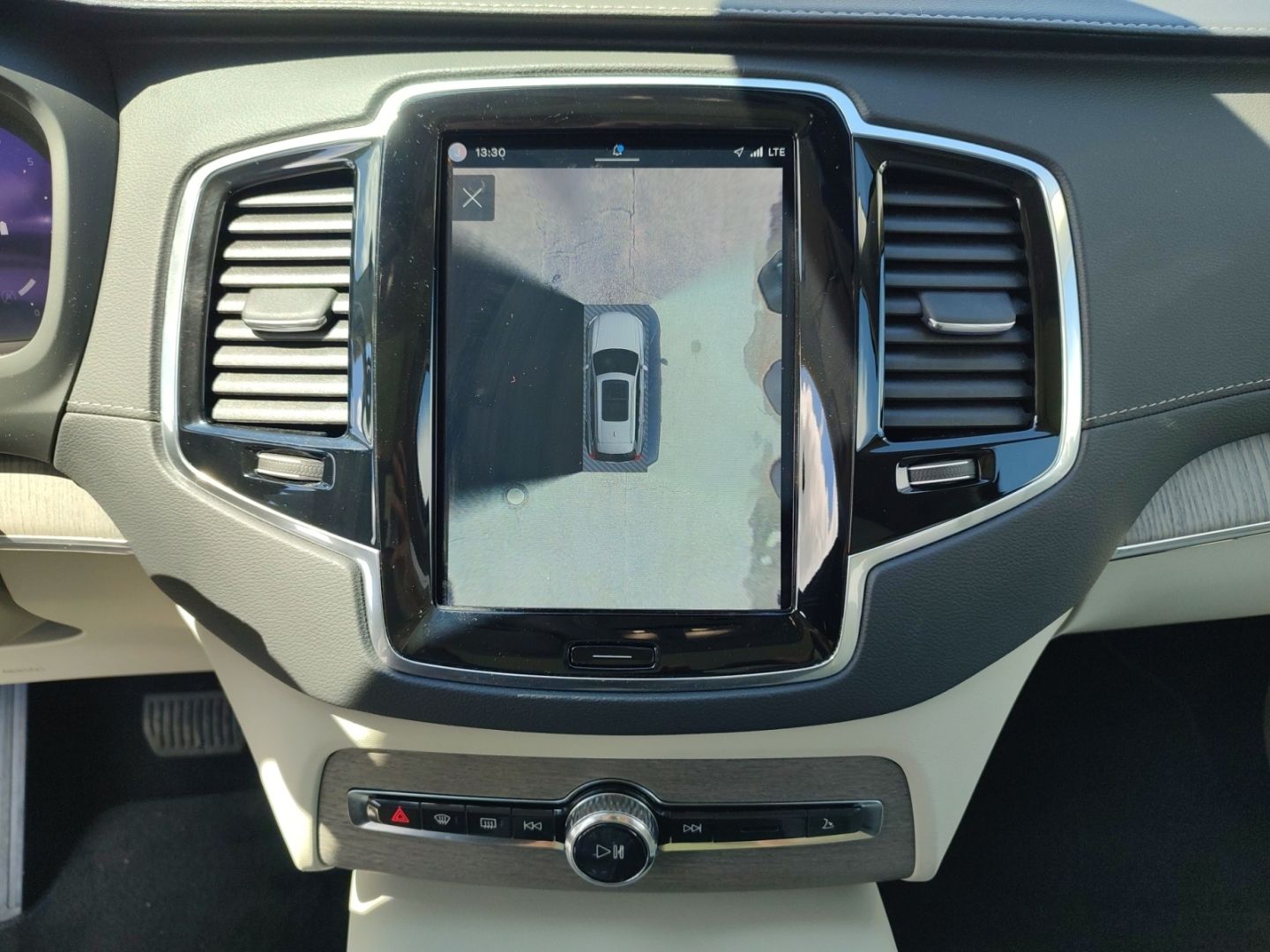 Volvo XC90 Ultimate Bright AWD 7-Sitzer HUD Pano AD St