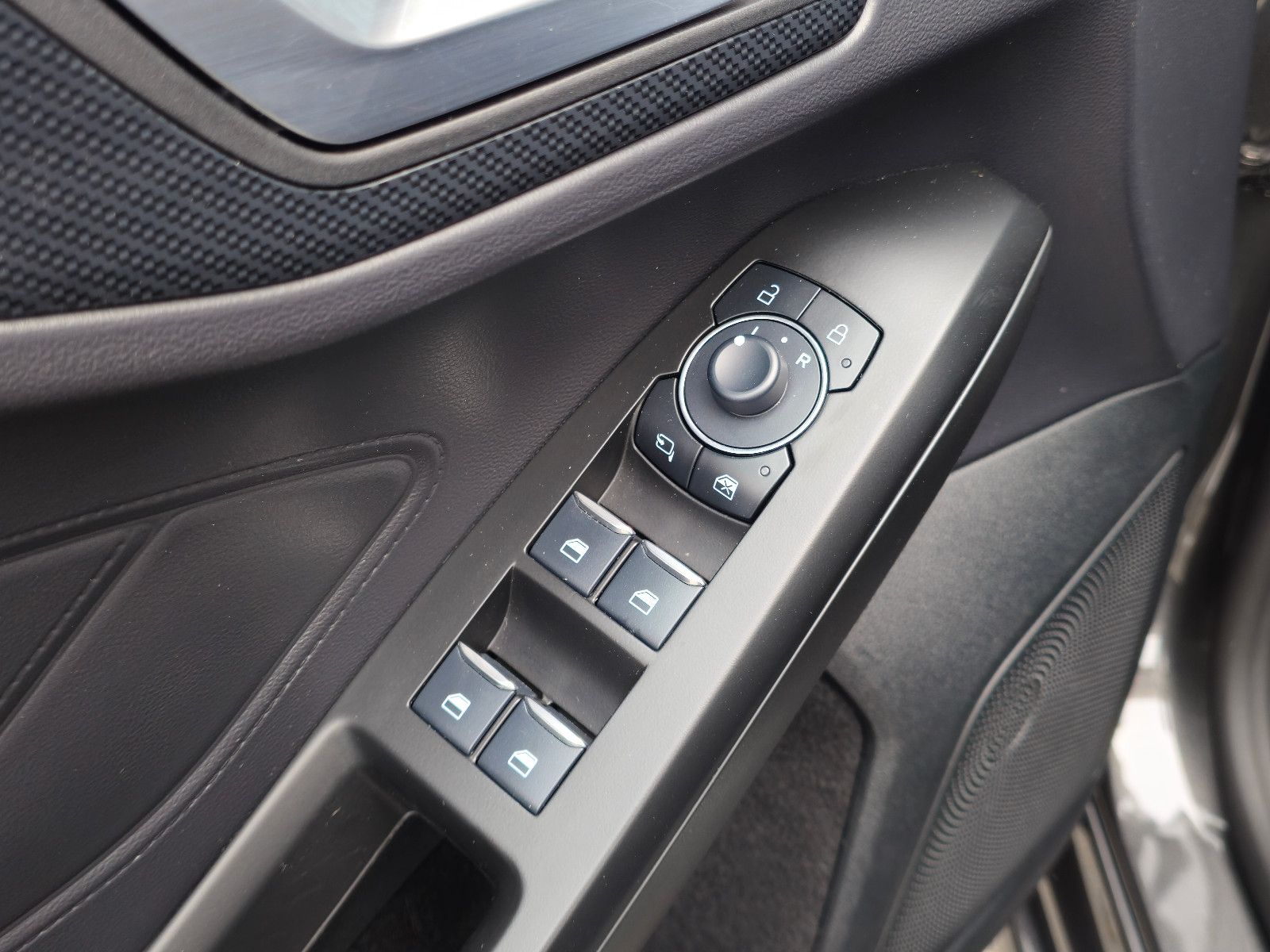 Ford Focus Turnier ST-Line Kamera Keyless Automat ACC