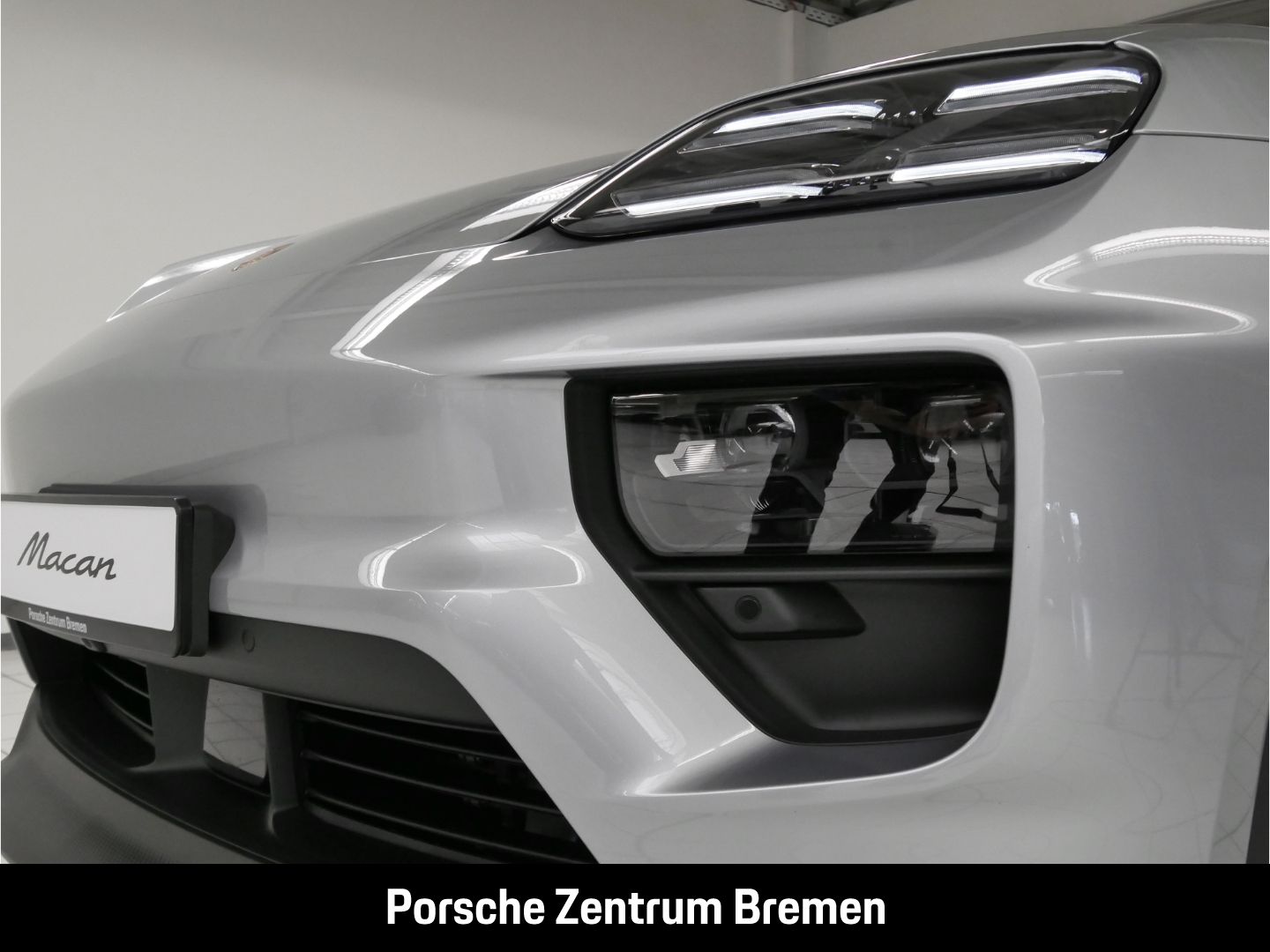 Porsche Macan 4S - Samsaru's Car Outlet