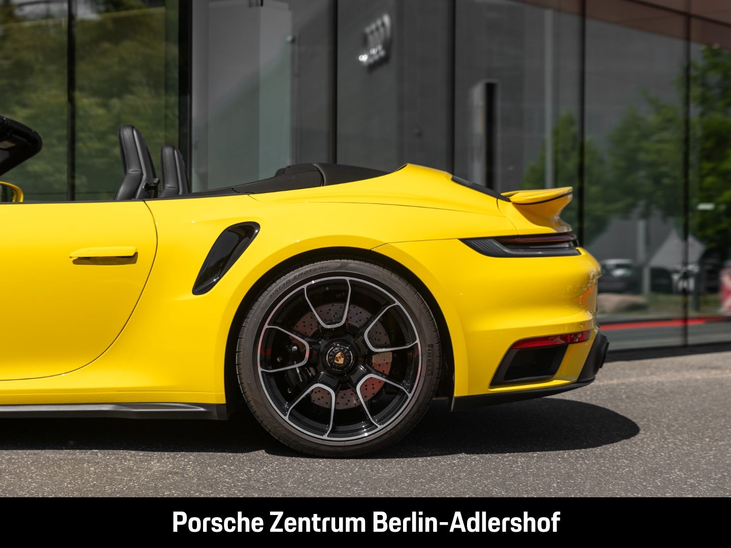 Porsche 992 911 Turbo Cabriolet Burmester Liftsystem-VA