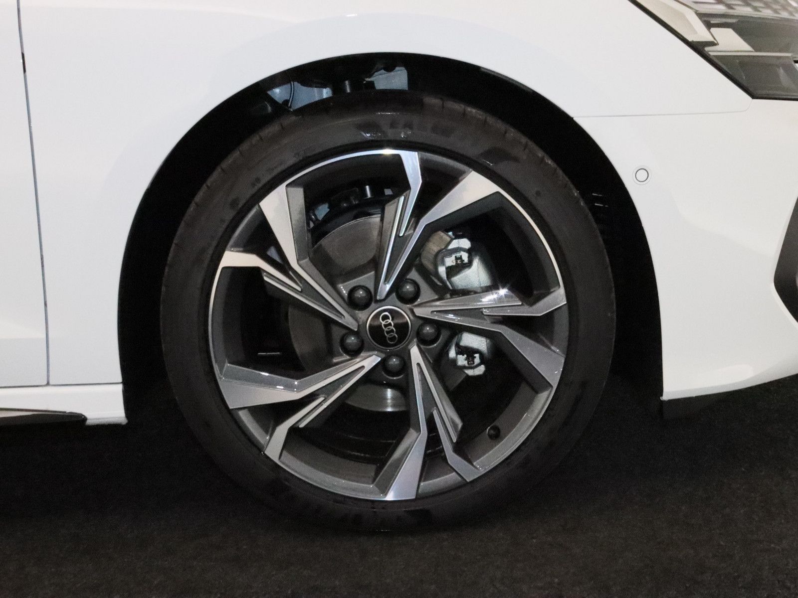 Audi A3 Sportback 35 TFSI S line - Samsaru's Car Outlet