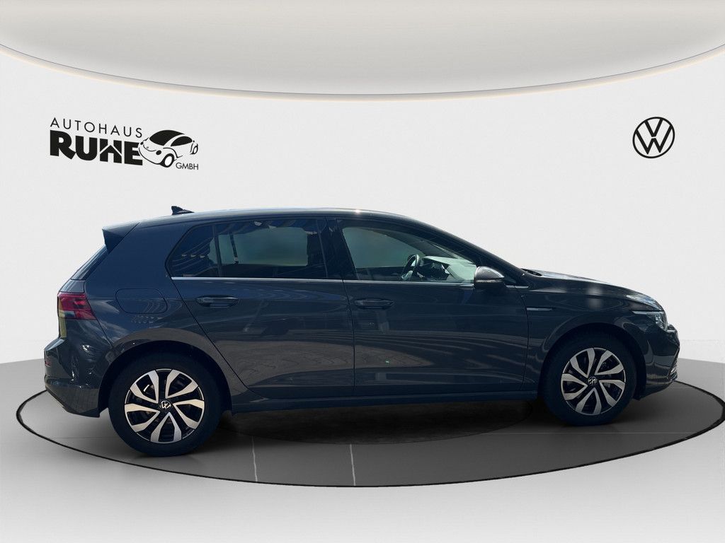Volkswagen Golf VIII Style 1.5 l eTSI - Samsaru's Car Outlet