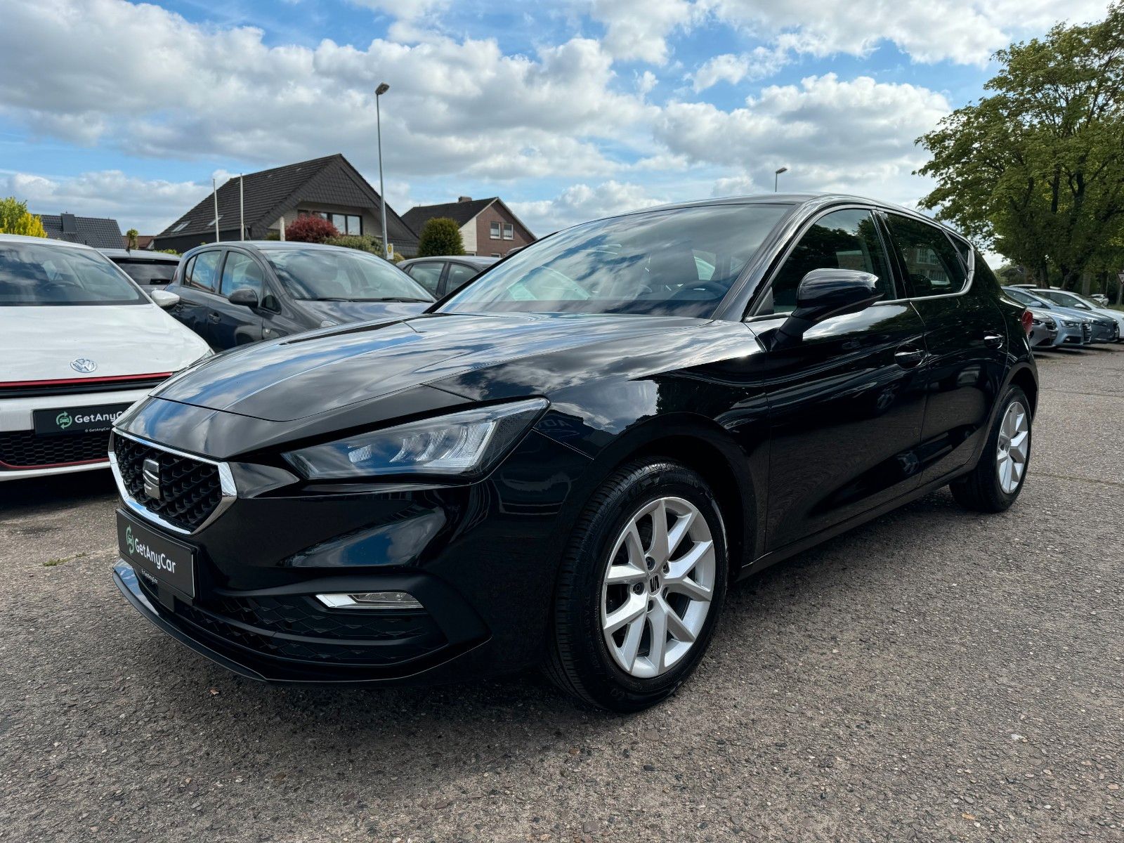 Seat Leon Style 1.0 eTSI DSG - Samsaru's Car Outlet