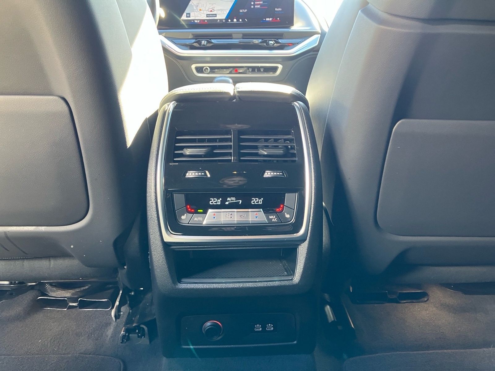 BMW XM HUD Massage DA Pro 23´´ B&W AHK M Drivers P.