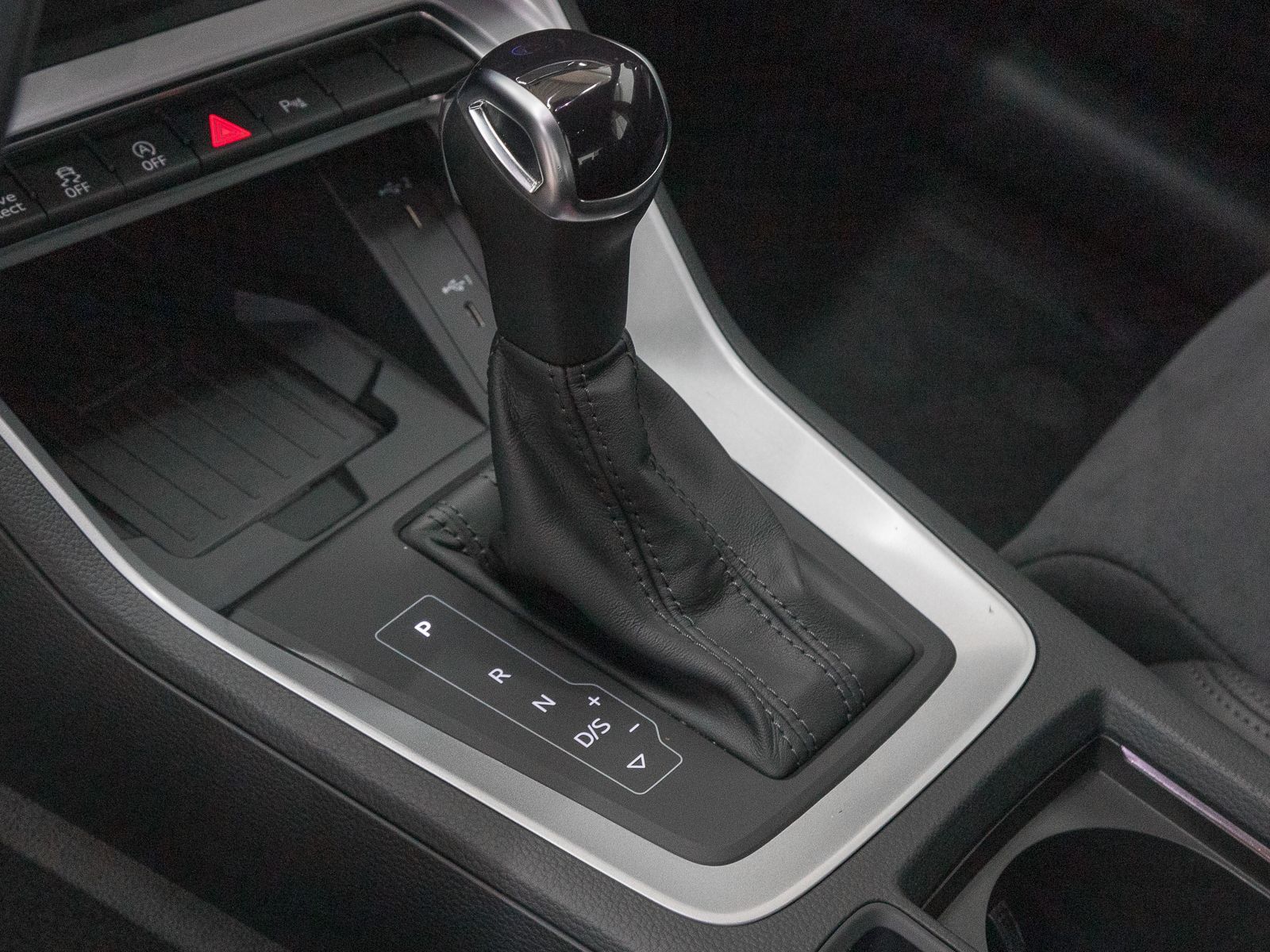 Audi Q3 35 TDI Q S LINE - Samsaru's Car Outlet