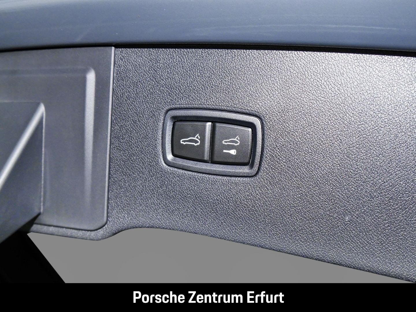 Porsche Cayenne E-Hybrid Sonderfabe nimbusgrau  Vollauss