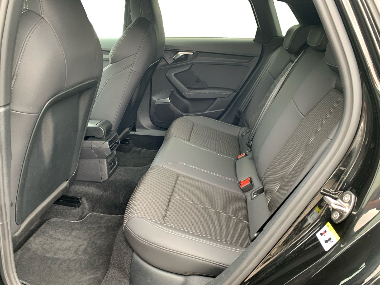 Audi A3 Sportback 45 TFSIe S tronic S line B&O LED Ca