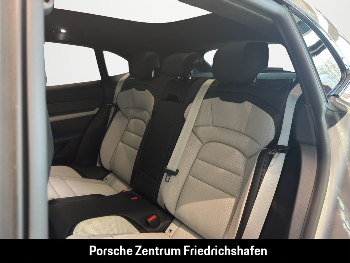 Porsche Taycan Turbo Sport Turismo InnoDrive Head-Up HUD