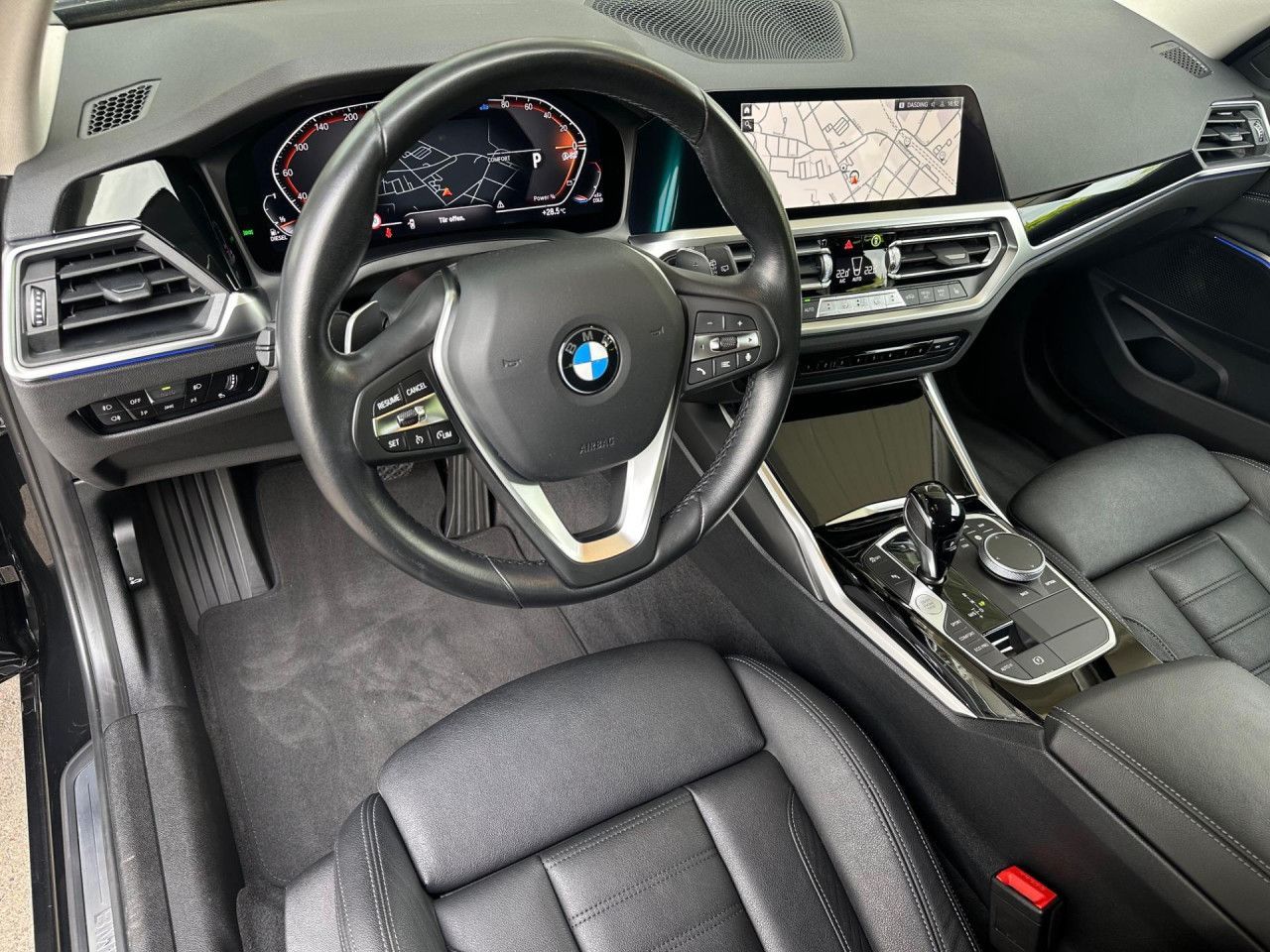 BMW 320d T. Sport - Samsaru's Car Outlet