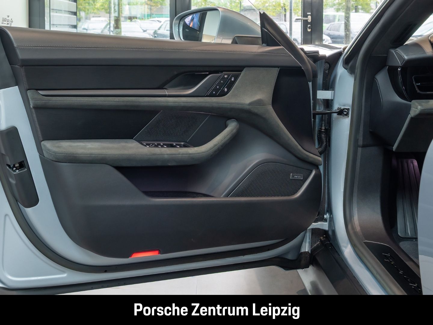 Porsche Taycan GTS Sport Turismo HeadUp InnoDrive Matrix