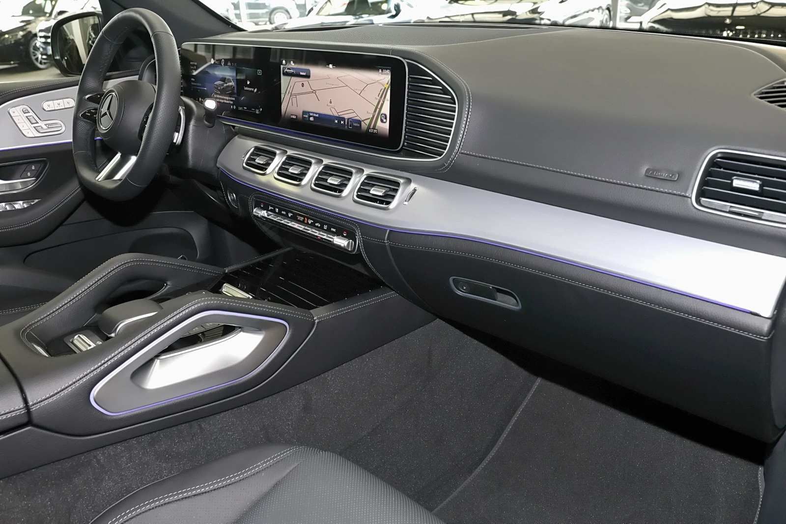 Mercedes-Benz GLE 450 d 4M AMG MBUX+360°+M-LED+AHK+Pano+HUD+22
