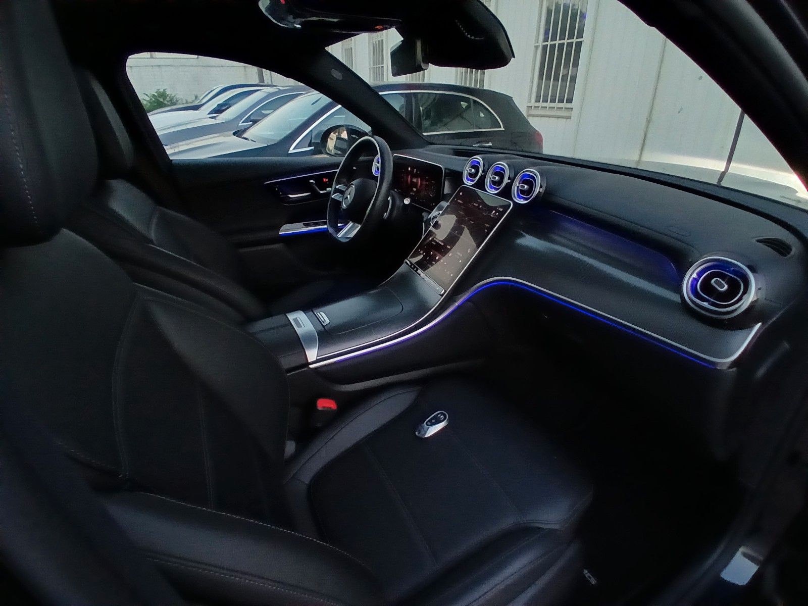Mercedes-Benz GLC300 AMG Coupe 4M_Pano_360_Sitzklima_Leder_LED