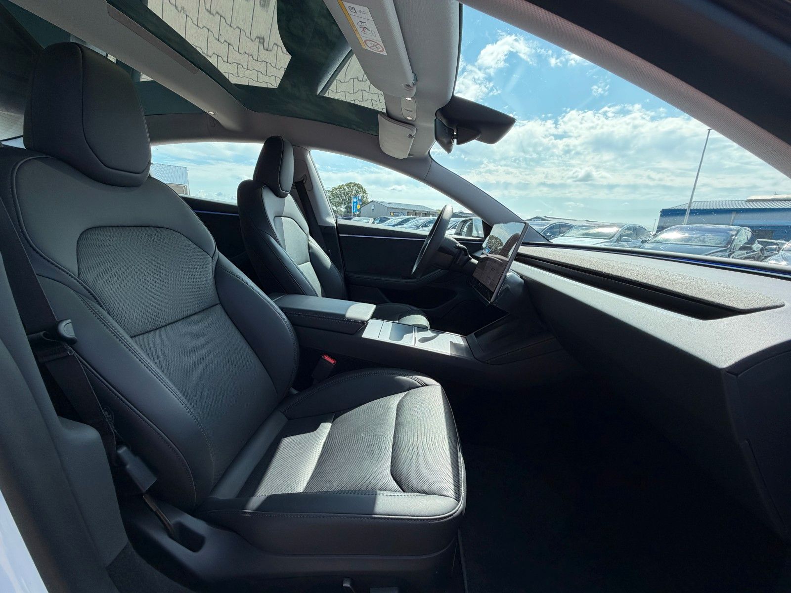 Tesla MODEL 3 HIGHLAND LR AWD | ENHANCED AP 4 KI |
