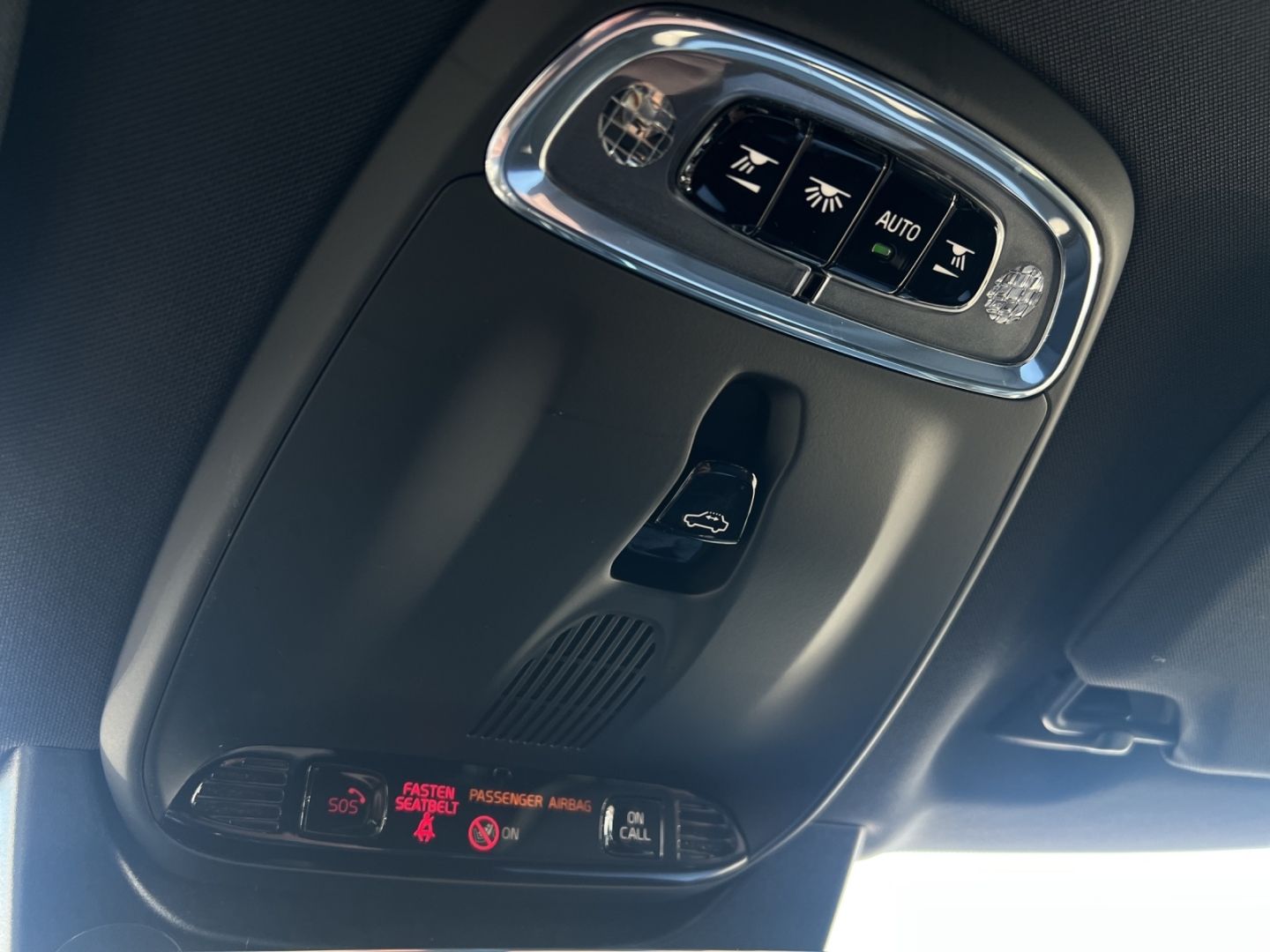 Volvo XC90 B5 D AWD R-Design 4ZKlima MassageSitze
