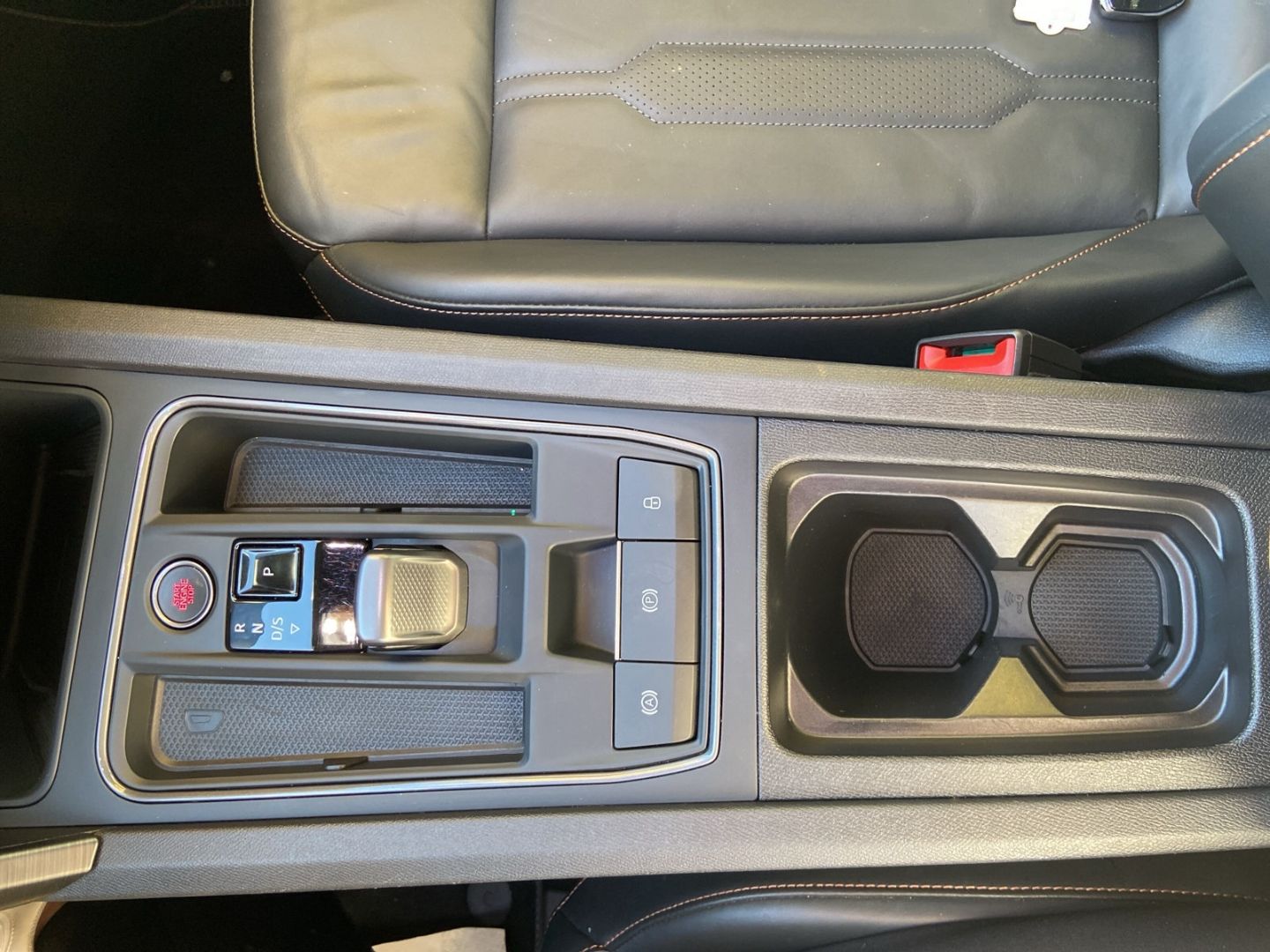 Cupra Formentor VZ 2.0 TSI+Anhängerkupplung+Navi+el.Si