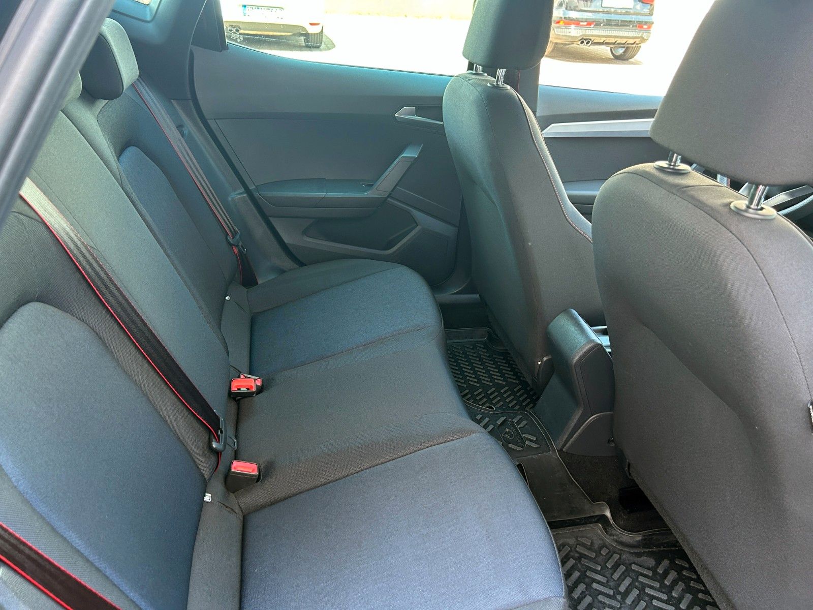 Seat Arona FR DSG - Samsaru's Car Outlet