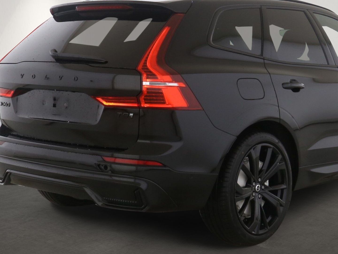 Volvo XC60 T8 Ultra Black Edition Recharge Plug-In - Samsaru's Car Outlet
