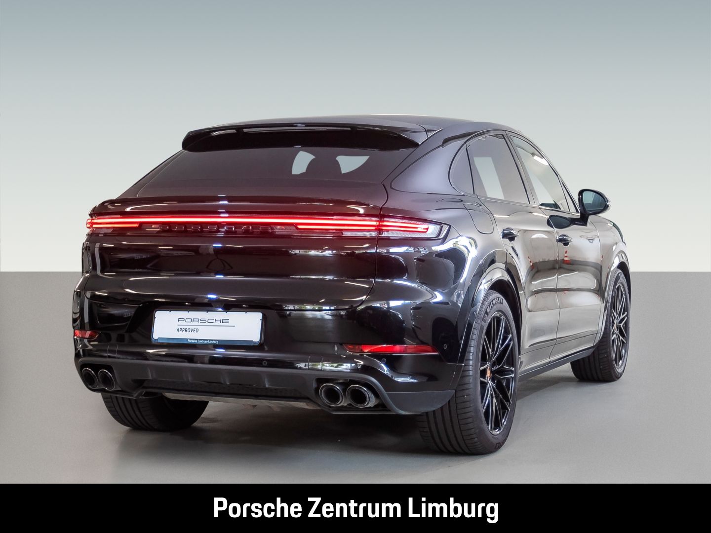 Porsche Cayenne E-Hybrid Coupe Black Edition Burmester