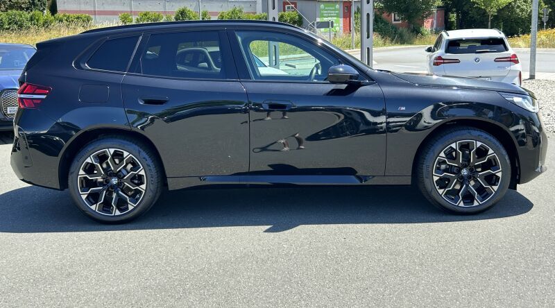 BMW X3 20d xDrive M Sportpaket - Samsaru's Car Outlet
