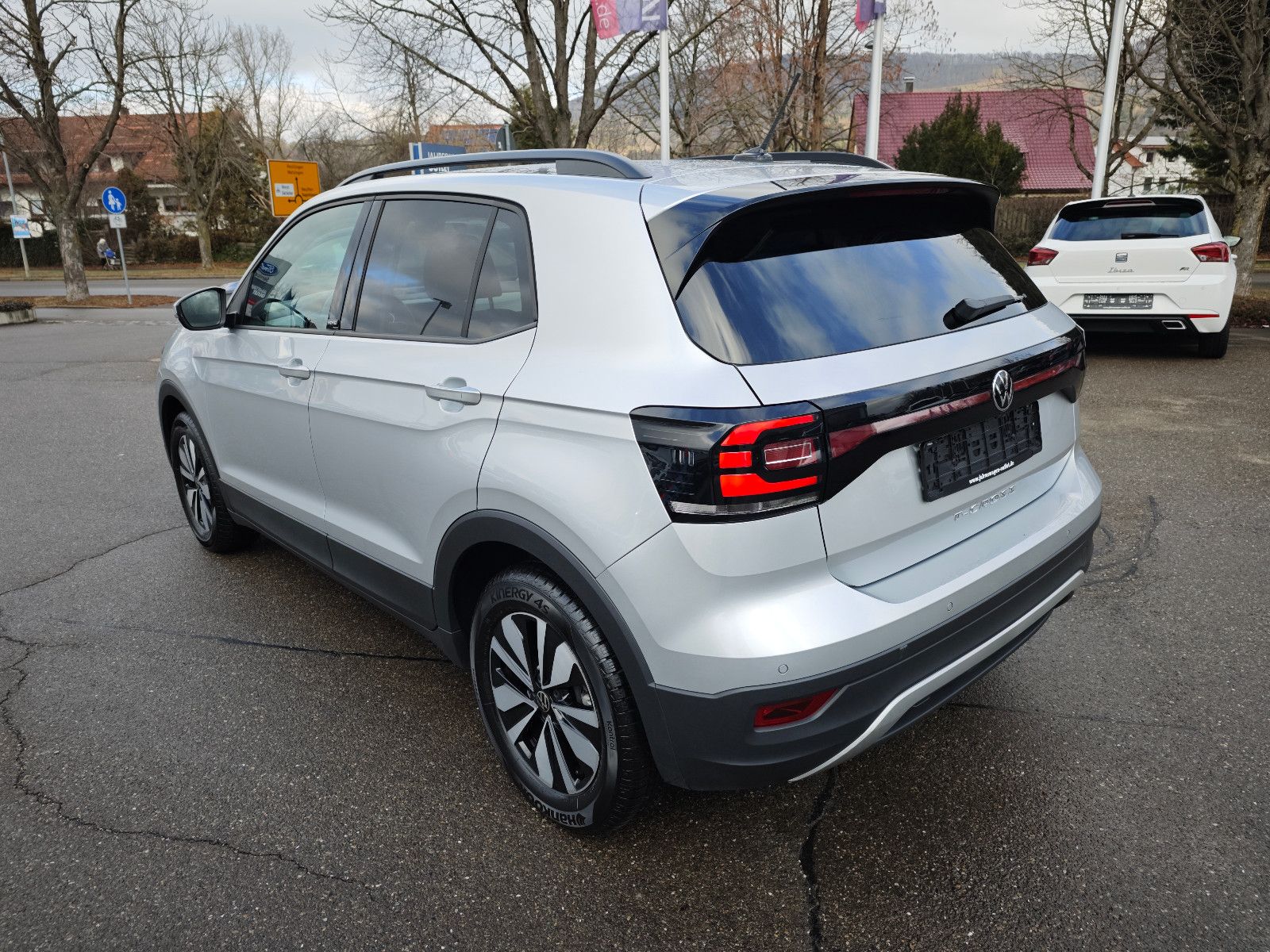 Volkswagen T-Cross Move - Samsaru's Car Outlet