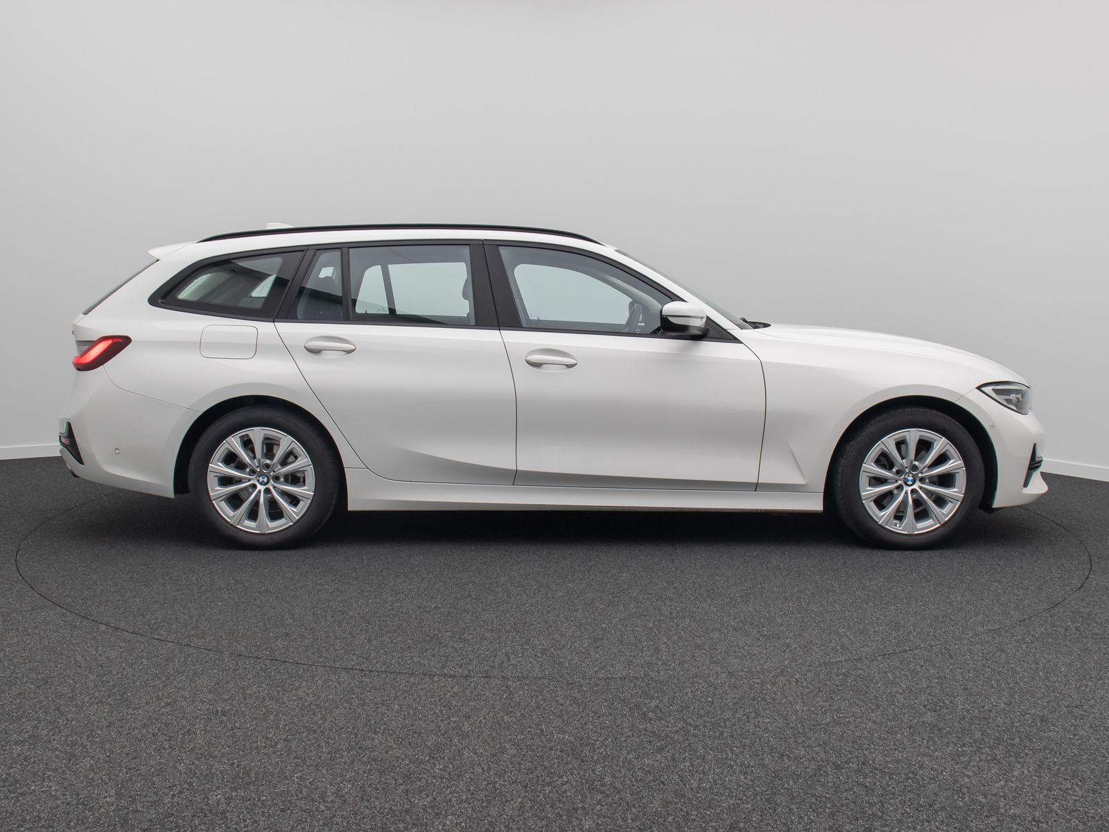 BMW 320d Advantage - Samsaru's Car Outlet