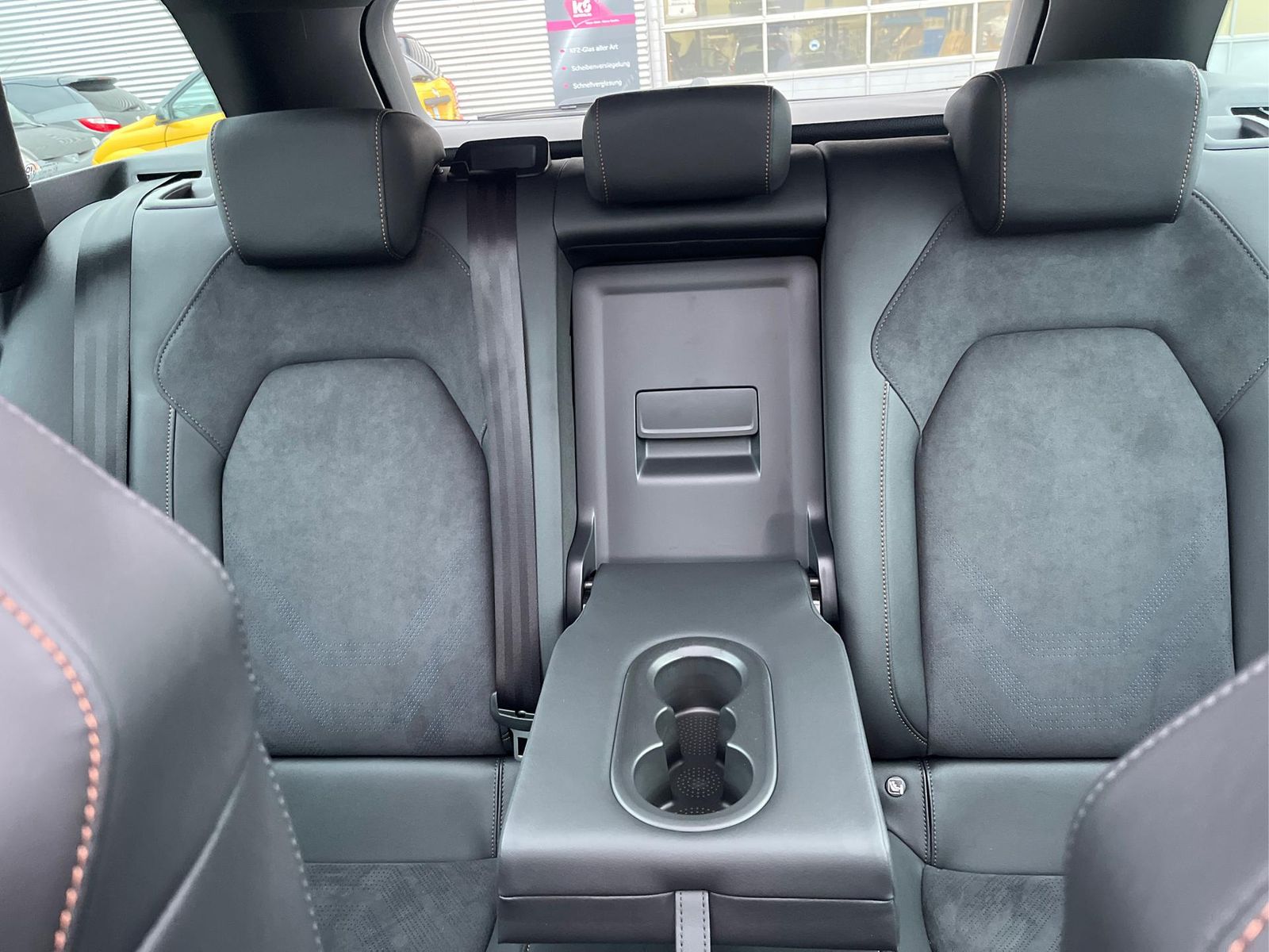 Cupra Leon Sportstourer 2.0 TSI VZ 4Drive - Samsaru's Car Outlet