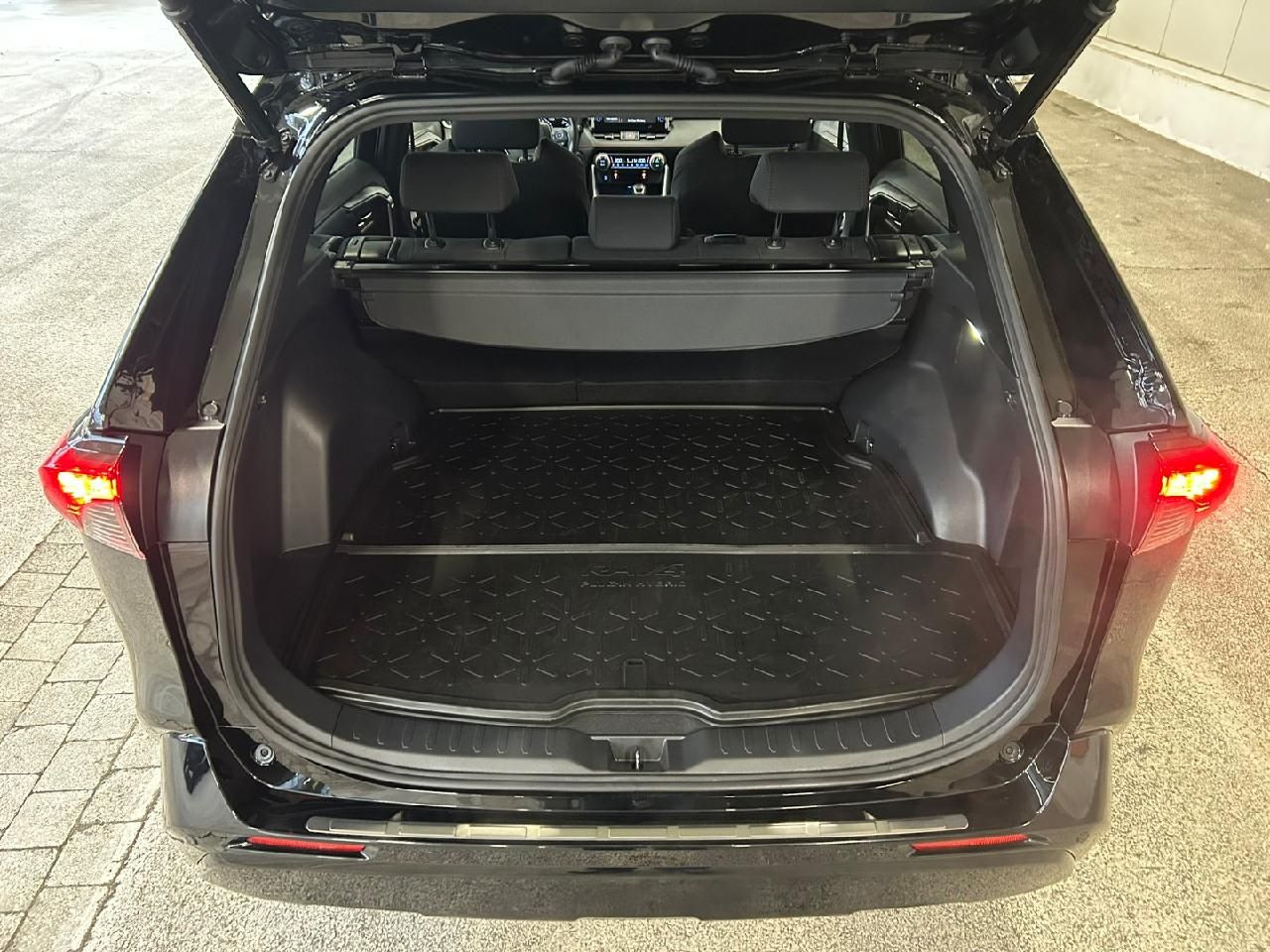 Toyota RAV4 Plug-in Hybrid 4x4 Technik Paket
