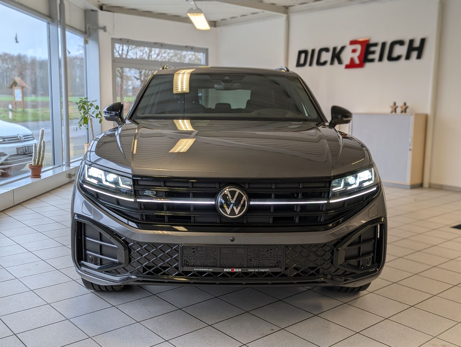 Volkswagen Touareg 3.0TDI 4M R-Line VOLL Black 22" UPE 114T